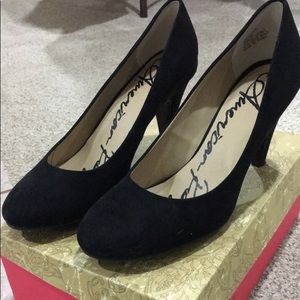 American rag size 9.5 black heel